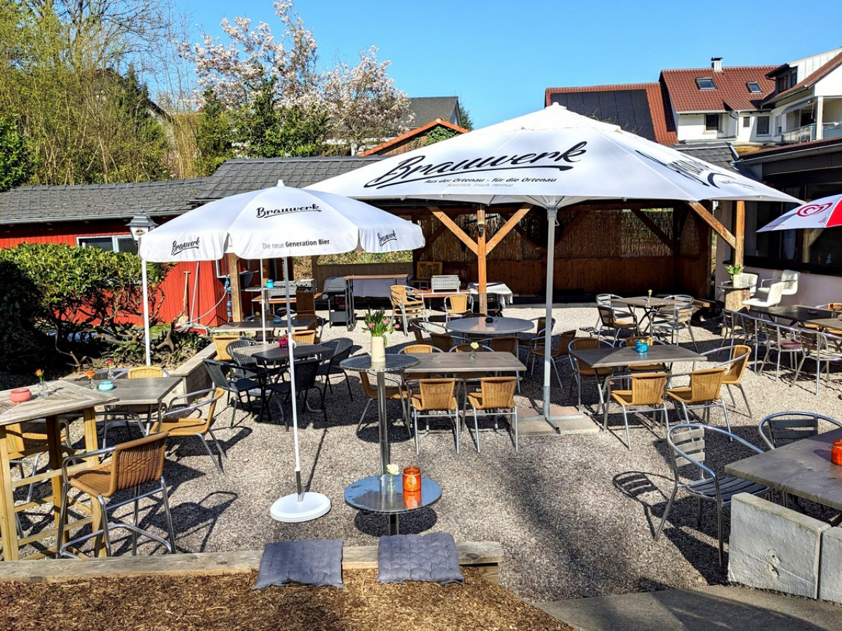 Terrasse bearbeitet Apr 2025